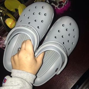 crocs